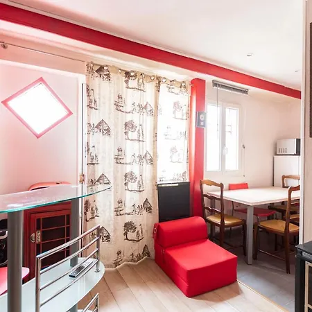 Pension Berzélius Quartier du Nouveau Palais de justice Porte de Clichy Appartamento